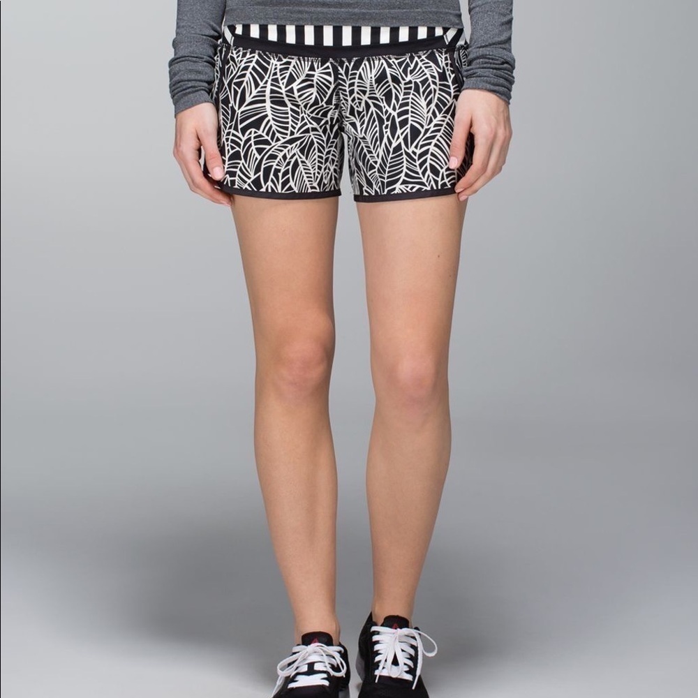 Lululemon Pretty Palm Black Angel Wing Run Times Shorts